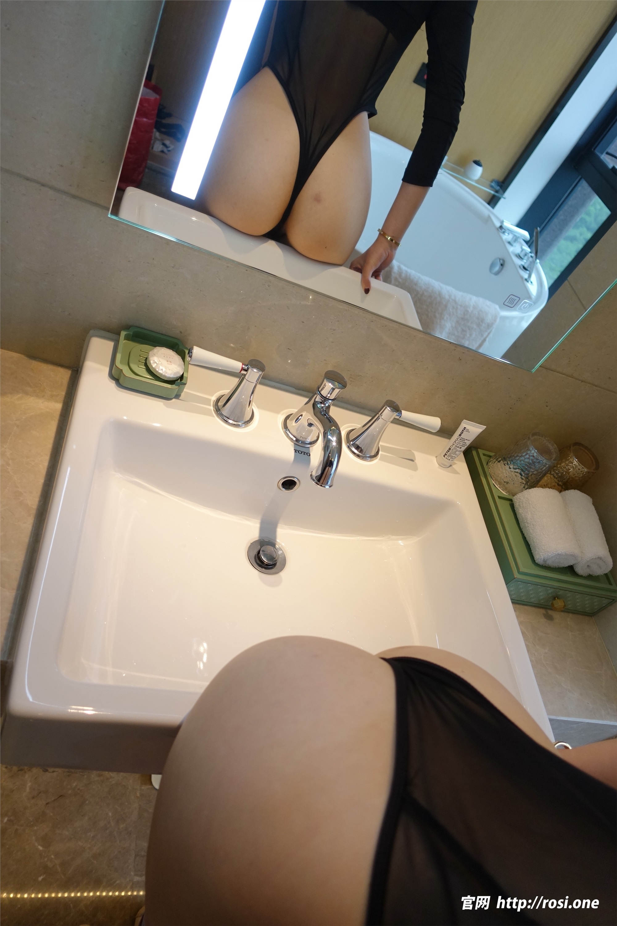 ROSI写真 2023.06.25 NO.4220